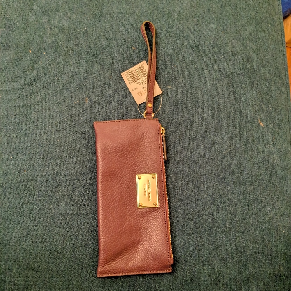 NWTs Michael Kors purple wristlet